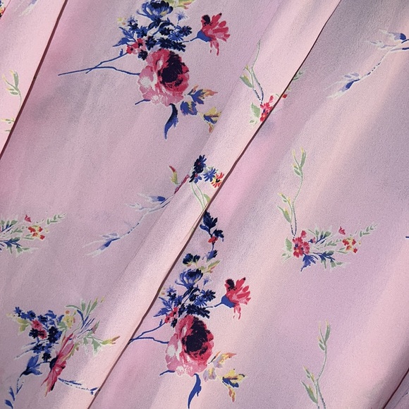 Light pink button up blouse - Picture 4 of 5